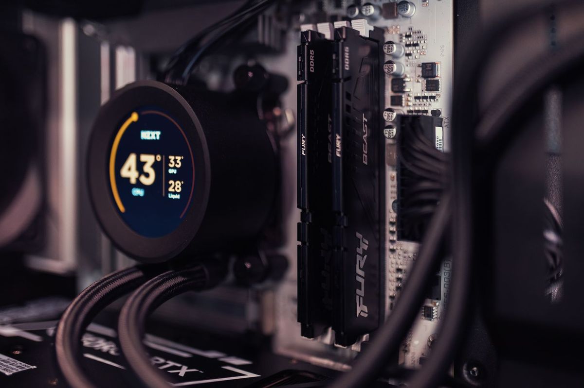 Representative photo for be quiet! Dark Rock Pro 5 CPU cooler: a liquid-cooled PC interior